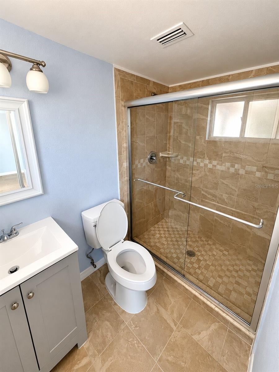 3631 GRAYTON DR — photo 29