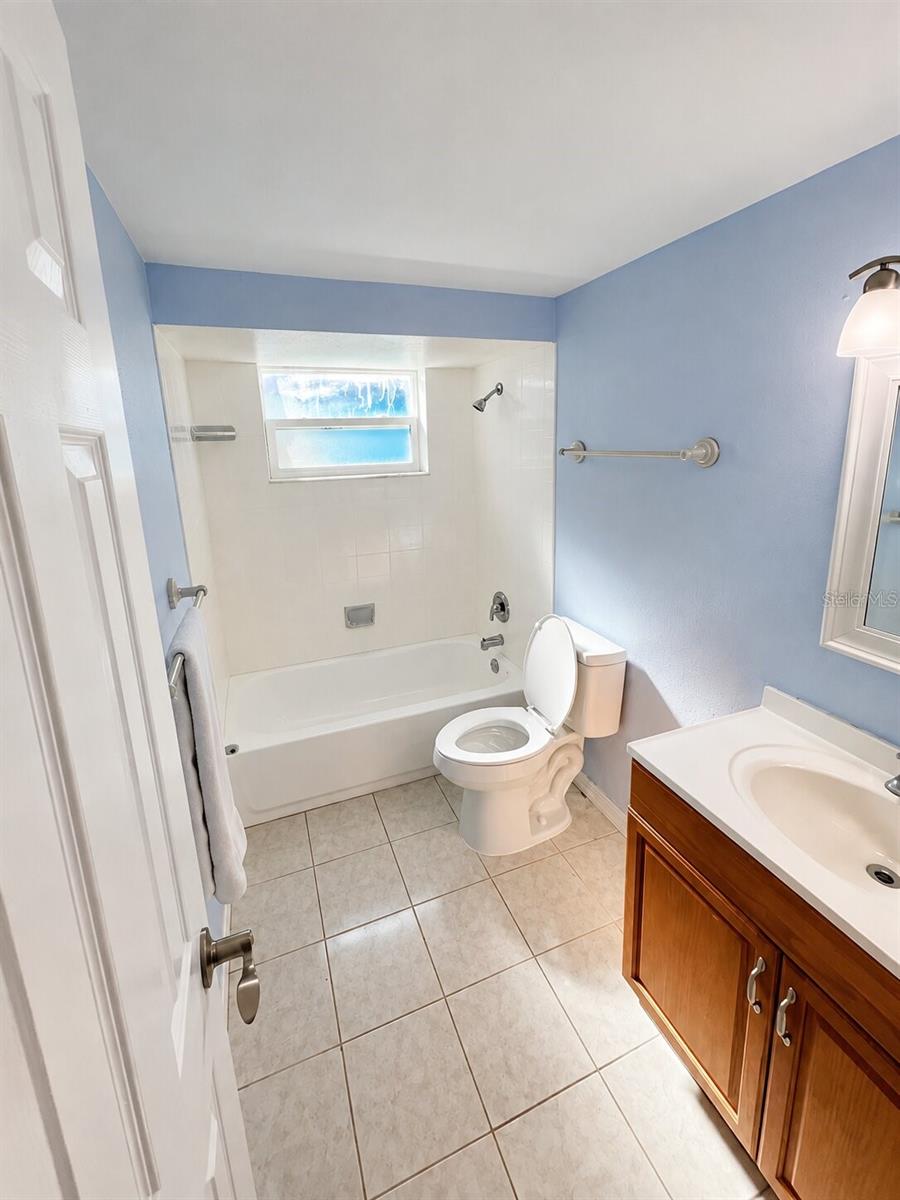 3631 GRAYTON DR — photo 34