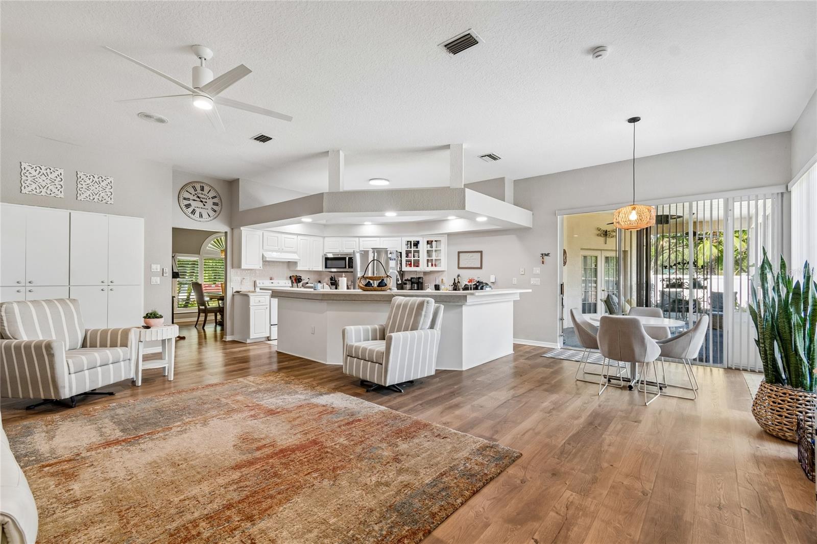 9002 TARAWYND CT — photo 13