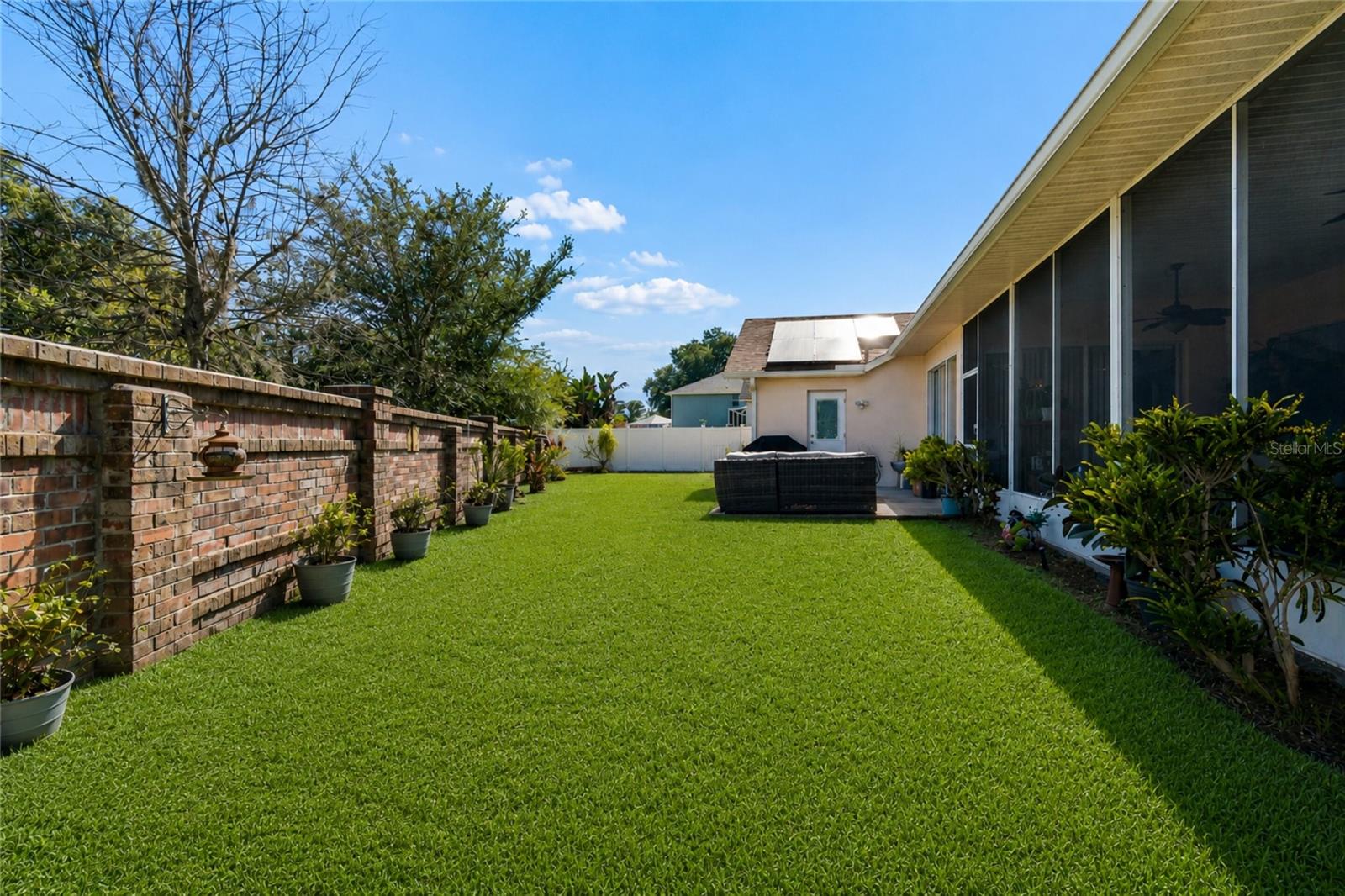 9002 TARAWYND CT — photo 26