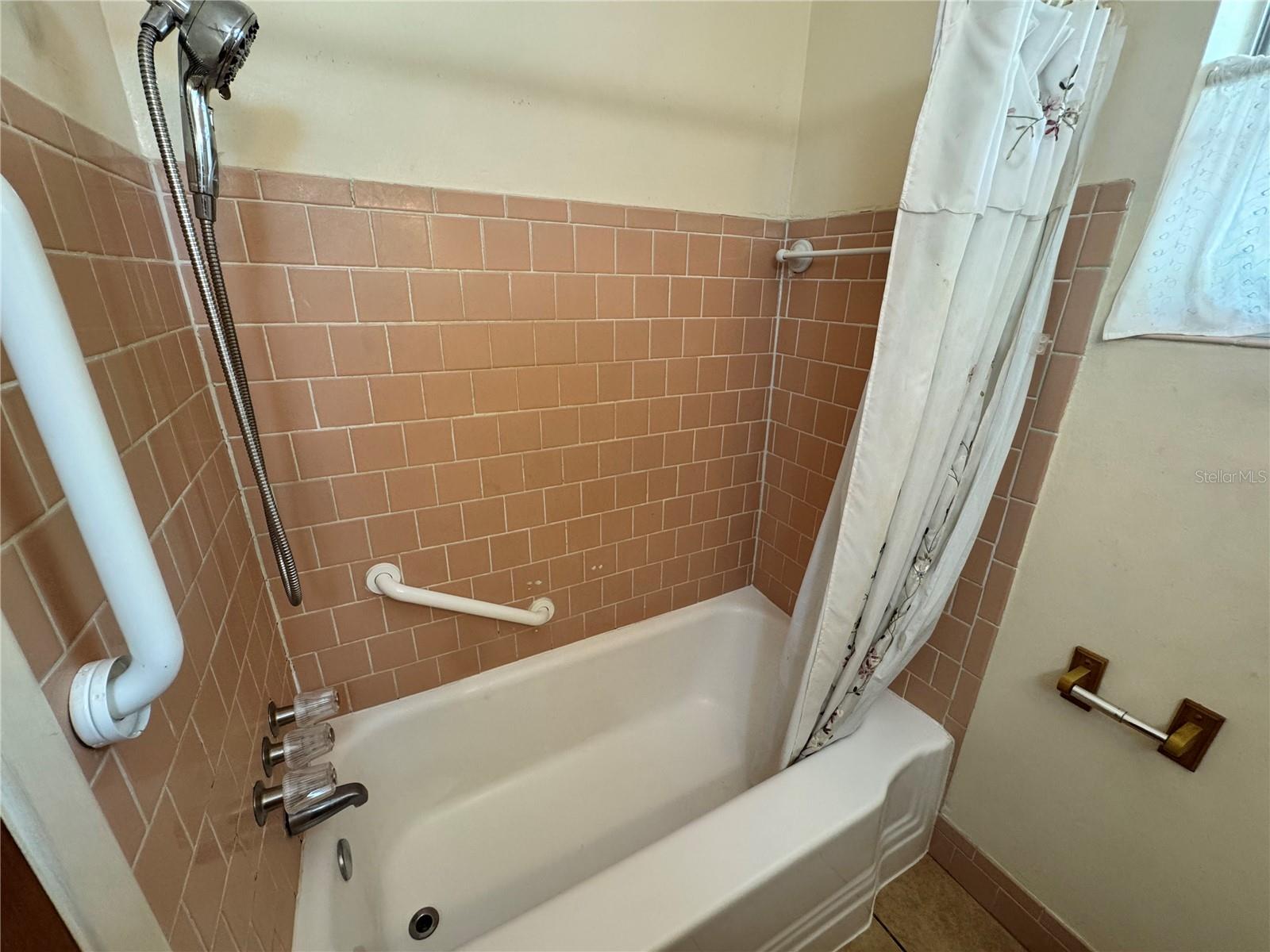 3608 W LEILA AVE — photo 11
