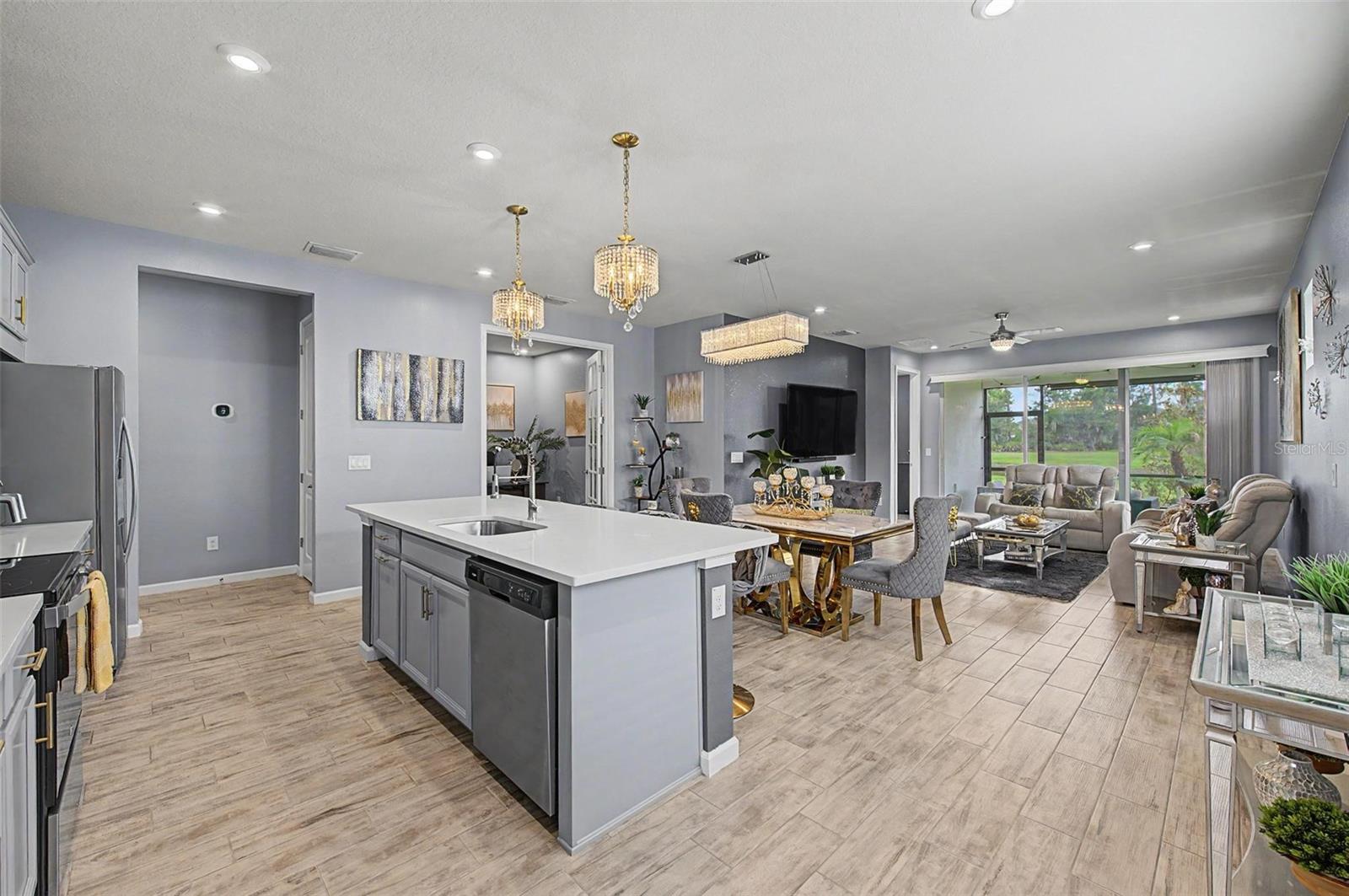6025 TIMBERDALE AVE — photo 11