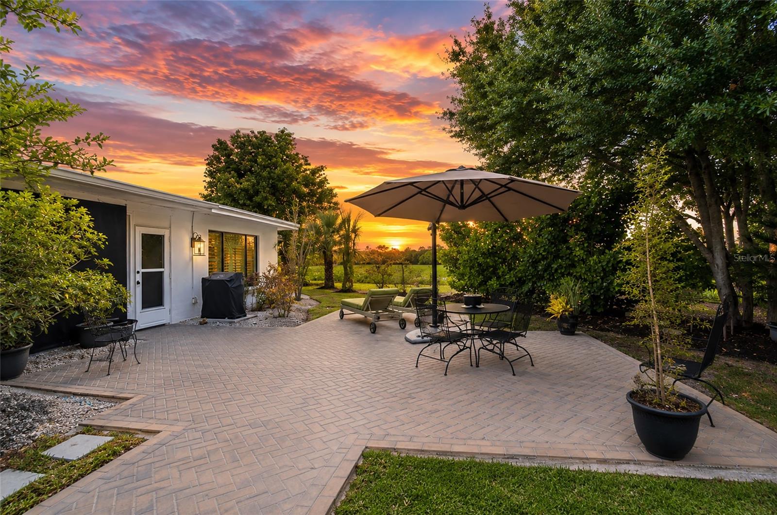3602 JOYCE DR — photo 2