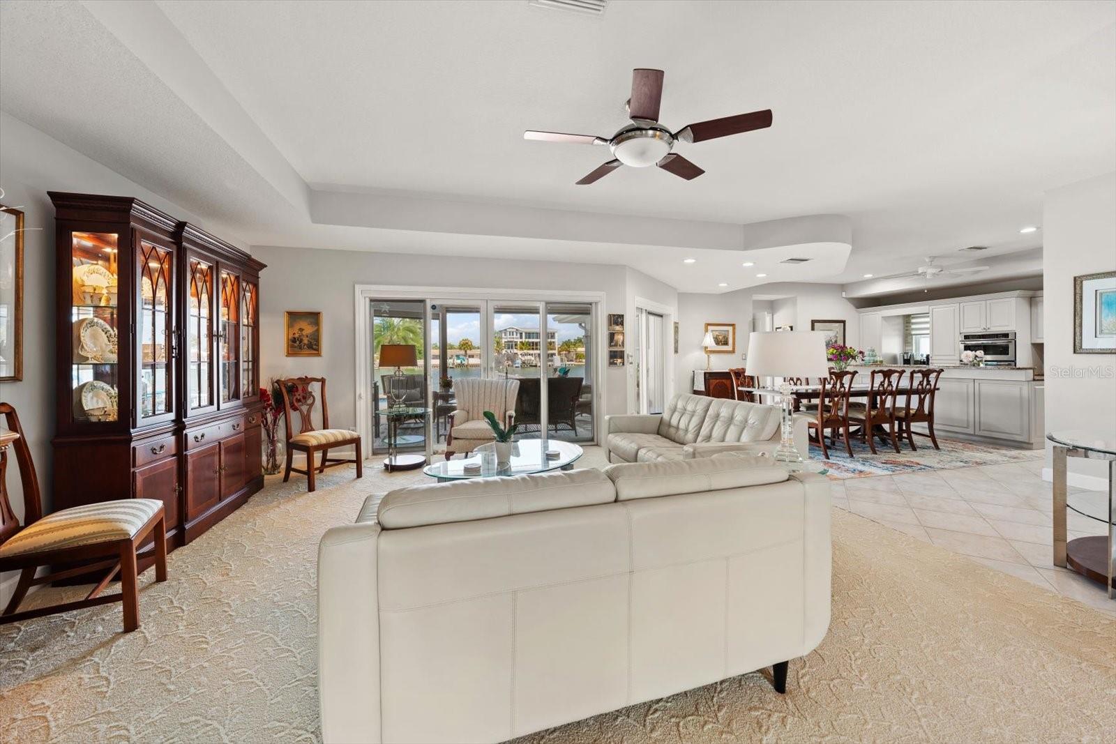 2218 DONATO DR — photo 8
