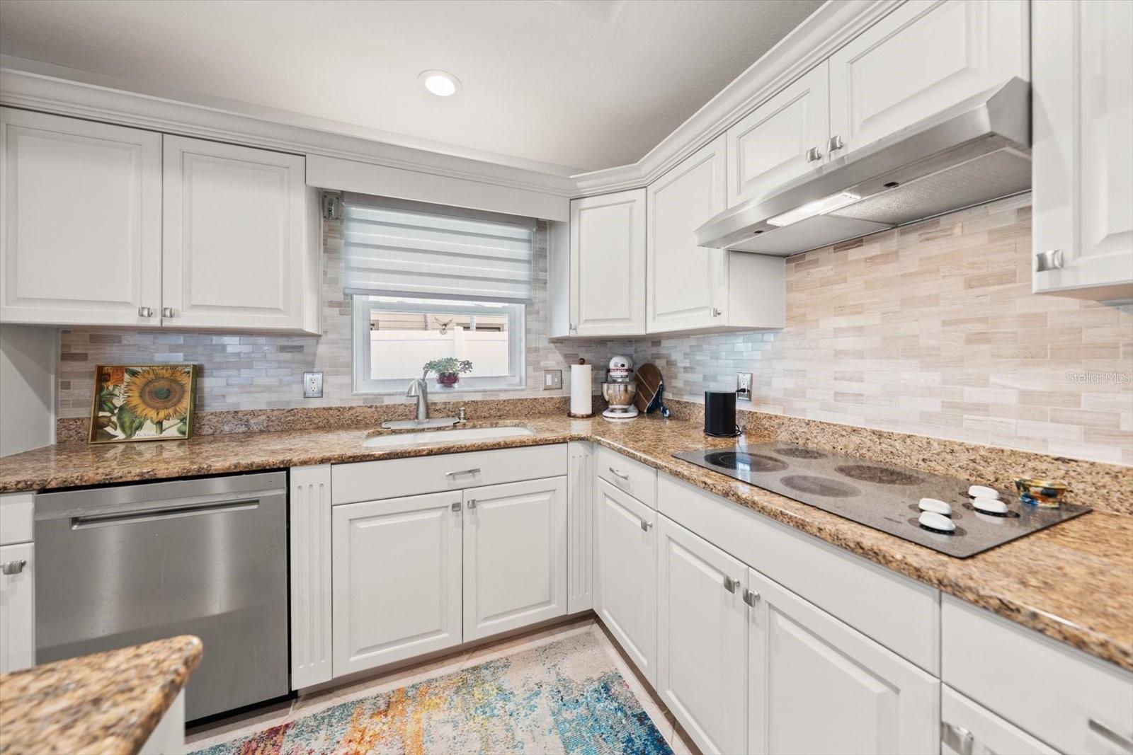 2218 DONATO DR — photo 14