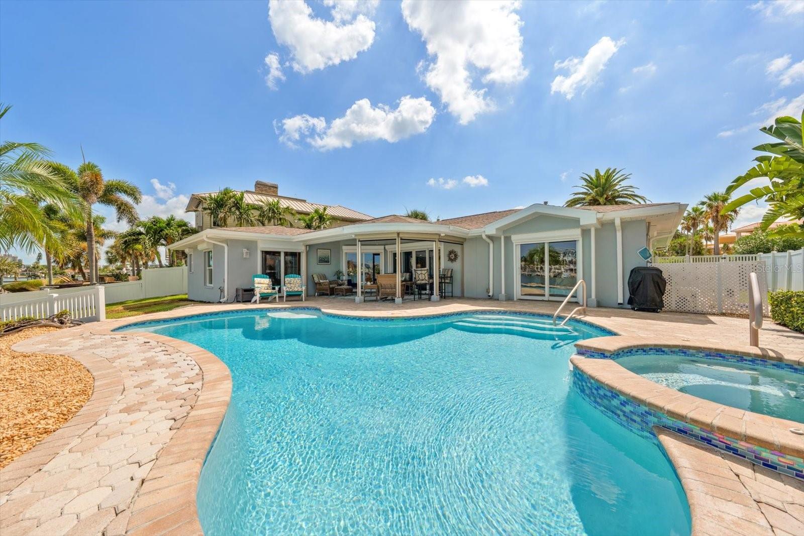 2218 DONATO DR — photo 25