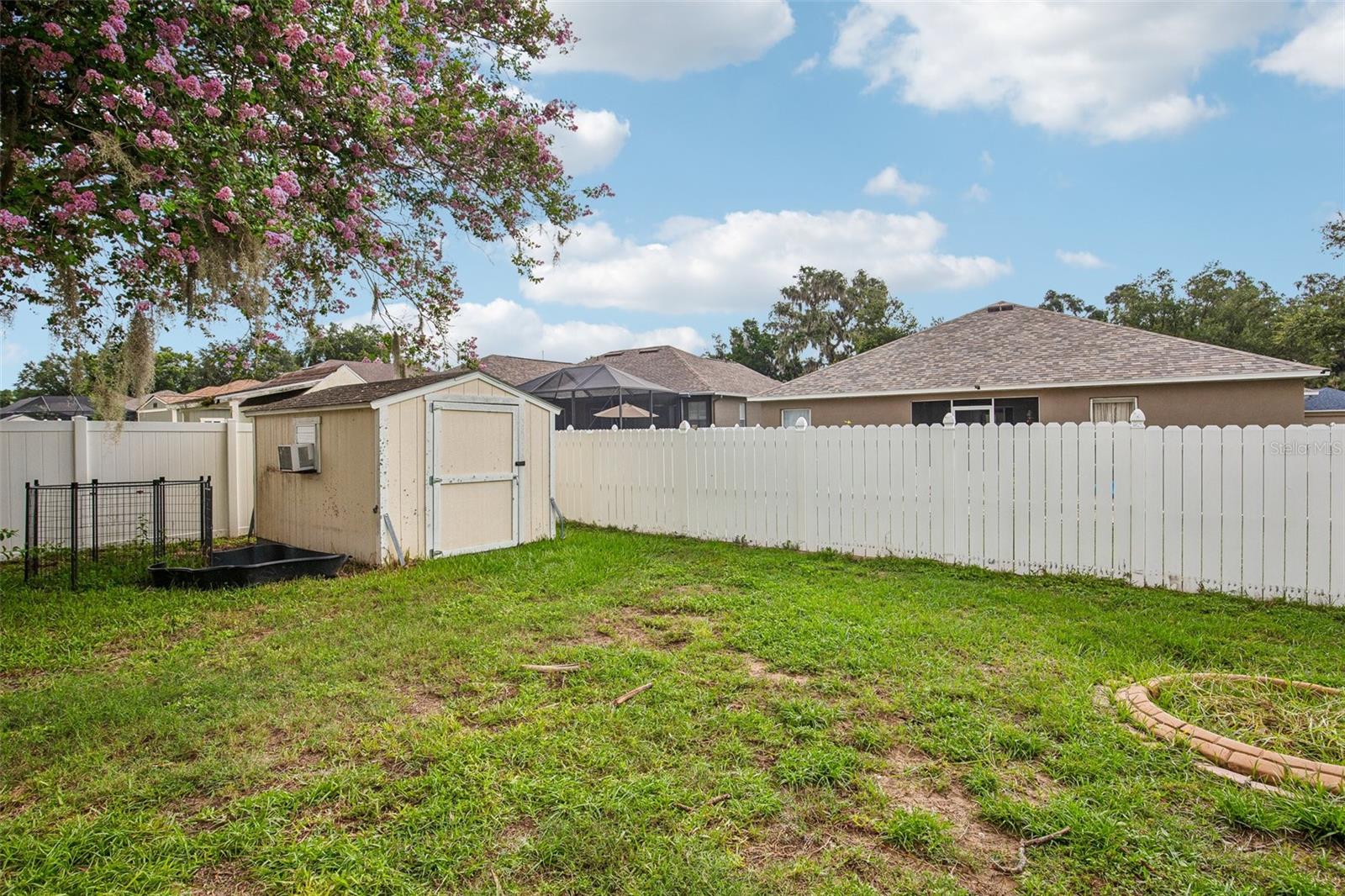 2302 TOWERING OAKS CIR — photo 36