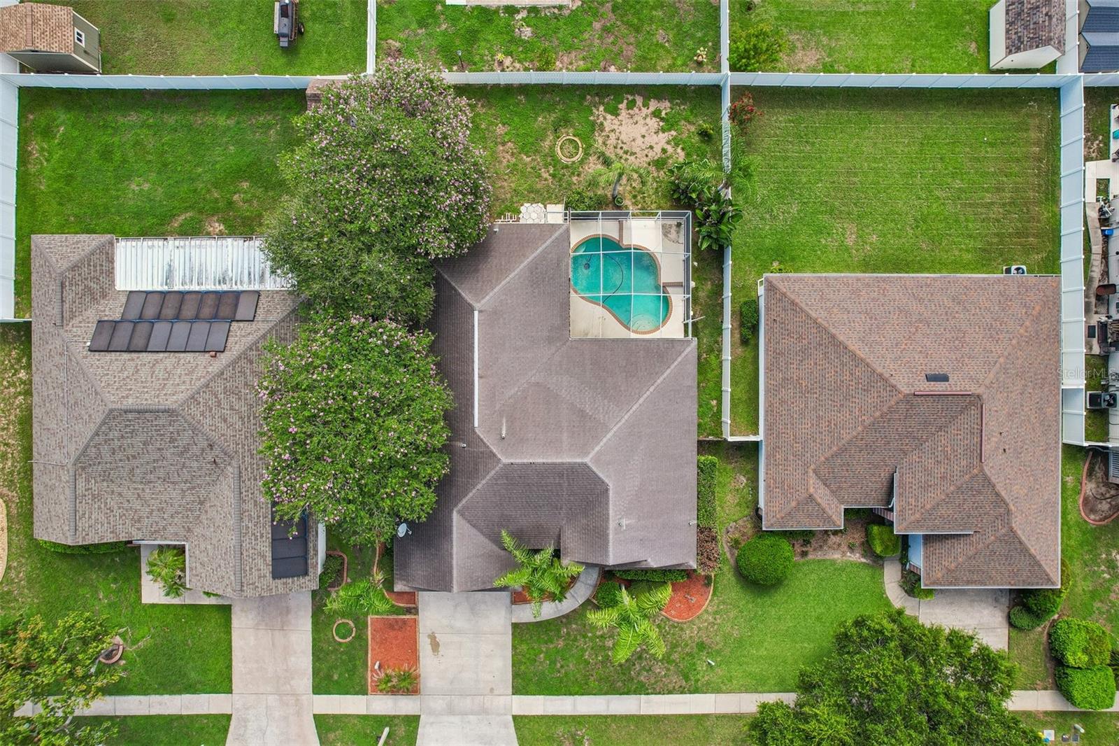 2302 TOWERING OAKS CIR — photo 41