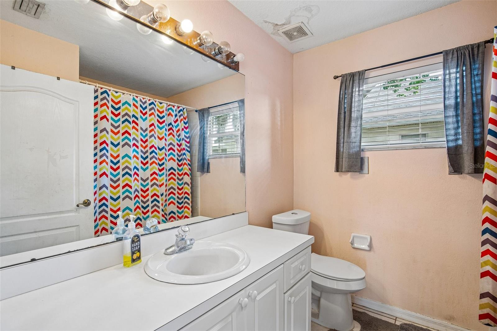 2302 TOWERING OAKS CIR — photo 21