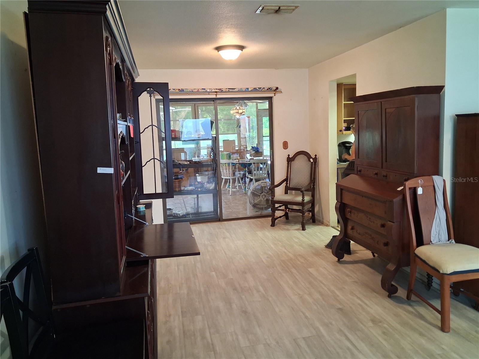 6934 OLDGATE CIR — photo 21