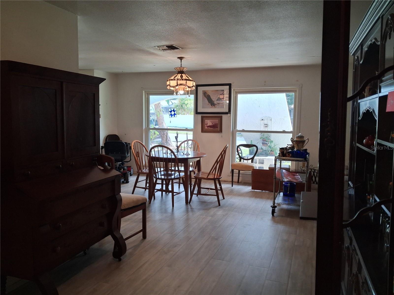 6934 OLDGATE CIR — photo 40