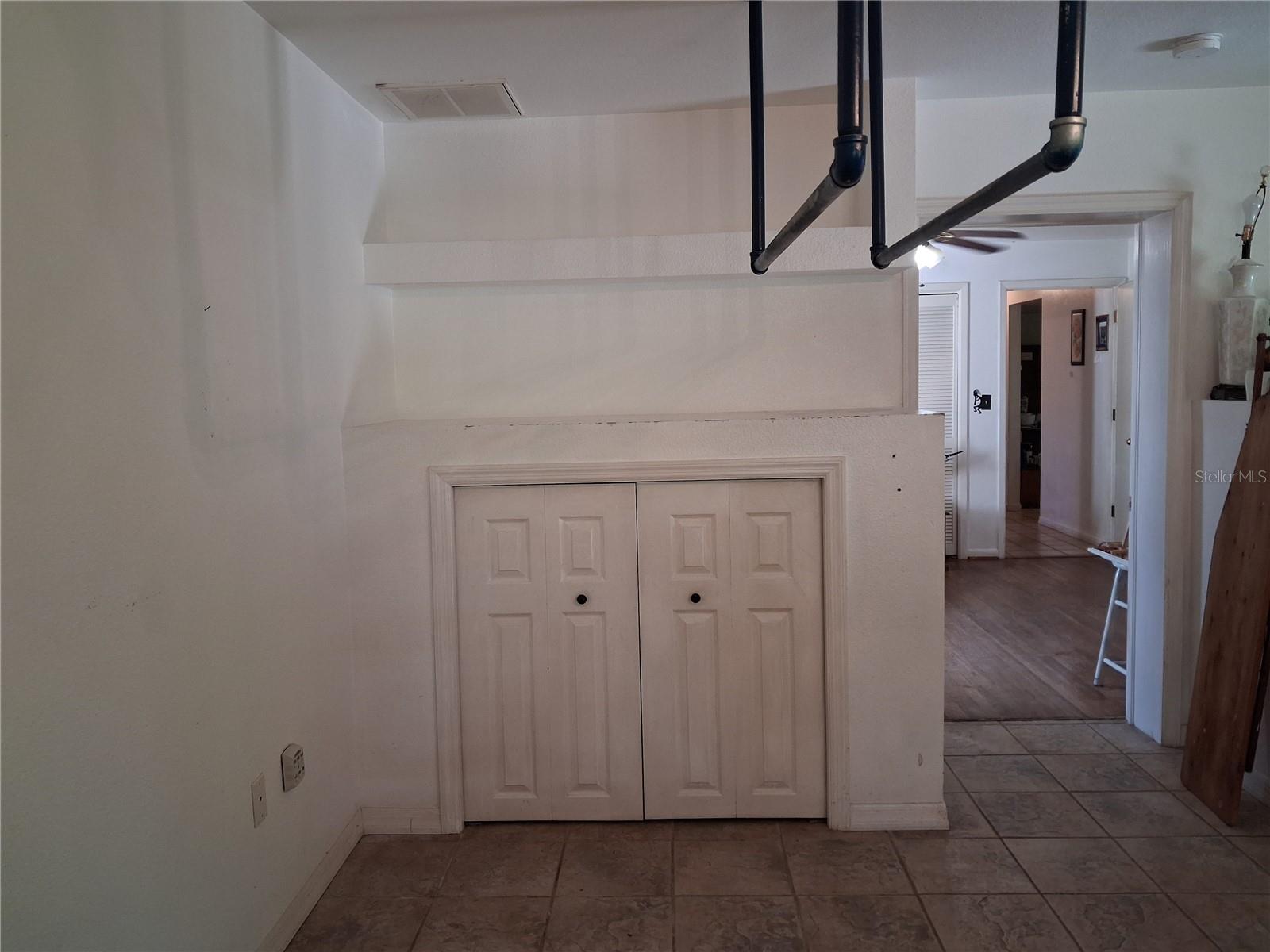 6934 OLDGATE CIR — photo 71