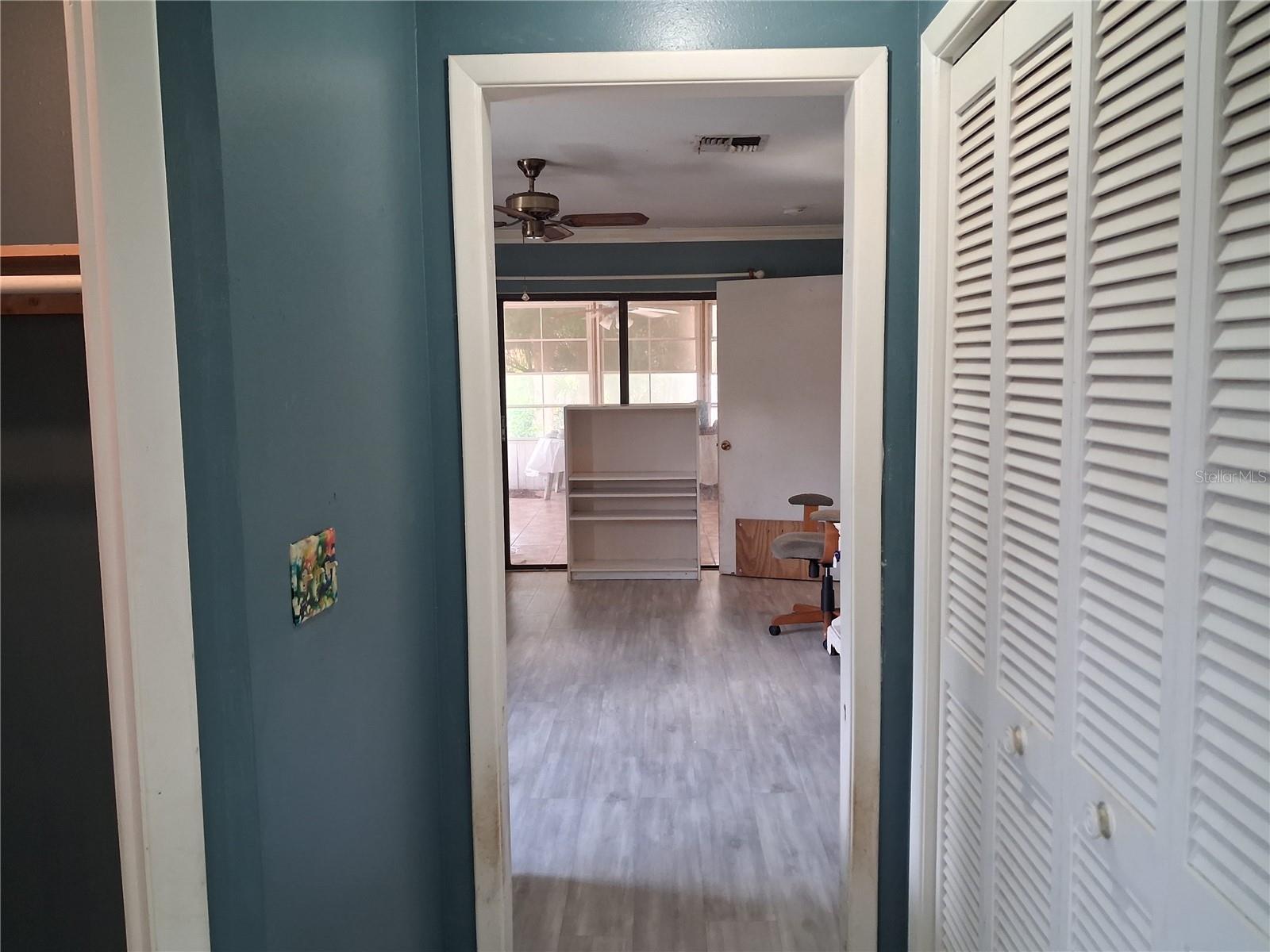 6934 OLDGATE CIR — photo 32