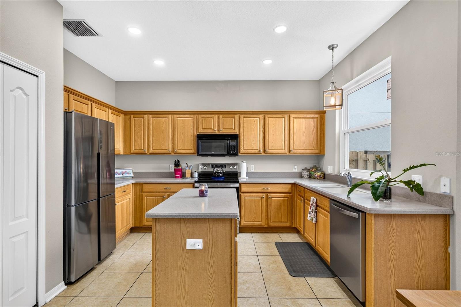 11428 BLUE LILAC AVE — photo 15