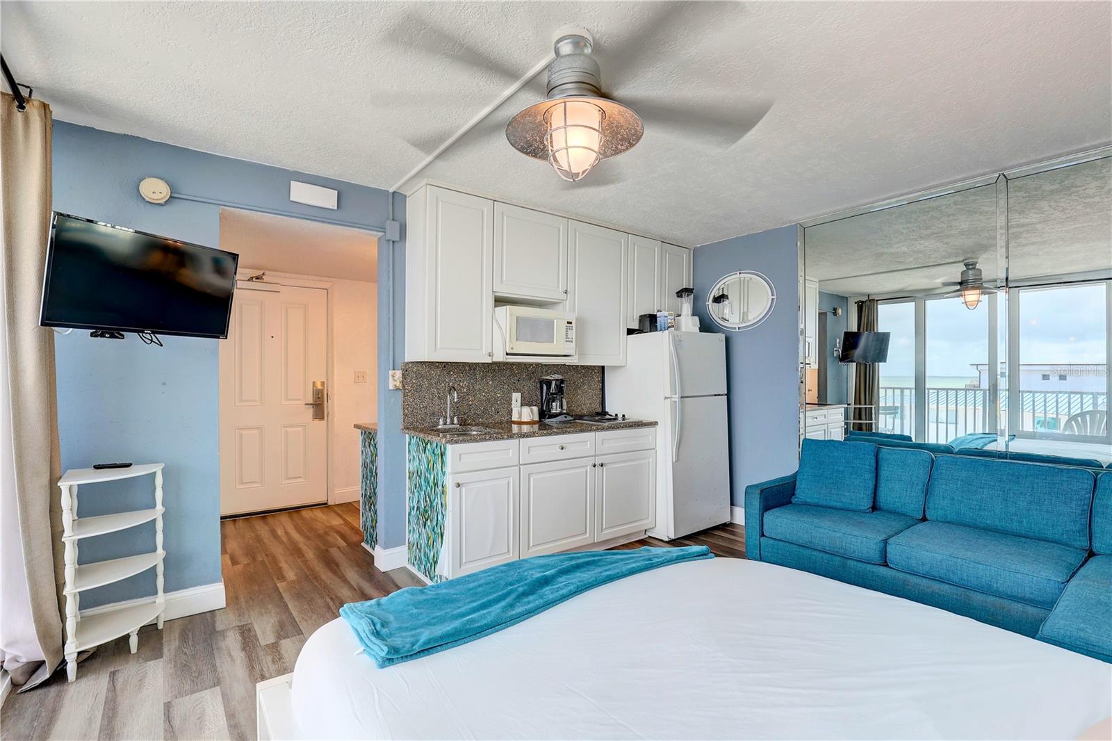 9980 GULF BLVD #522 — photo 4