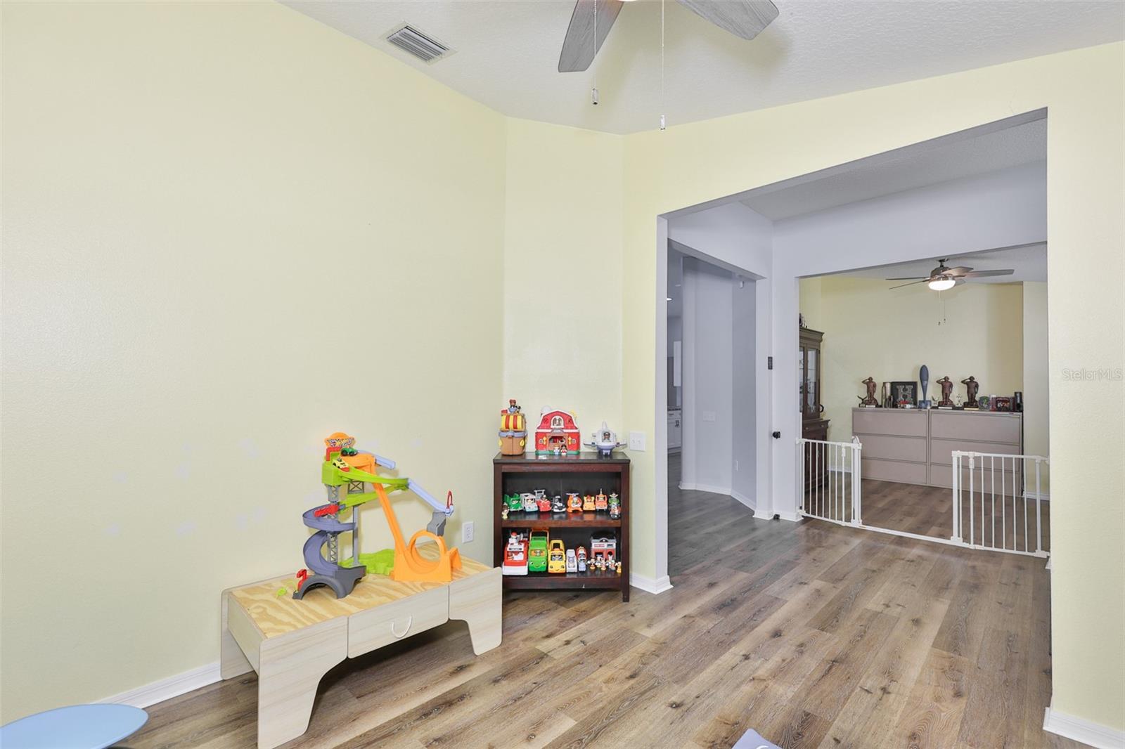 10234 BLOOMFIELD HILLS DR — photo 18