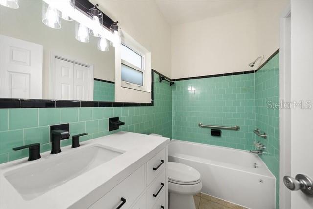 533 YELVINGTON AVE — photo 21