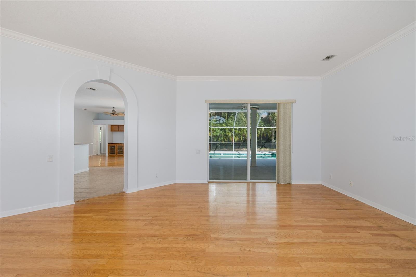 2151 EDELWEISS LOOP — photo 8