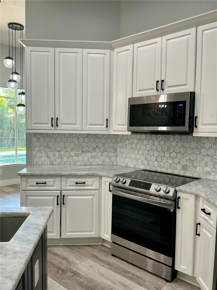 126 OLD OAK CIR — photo 44