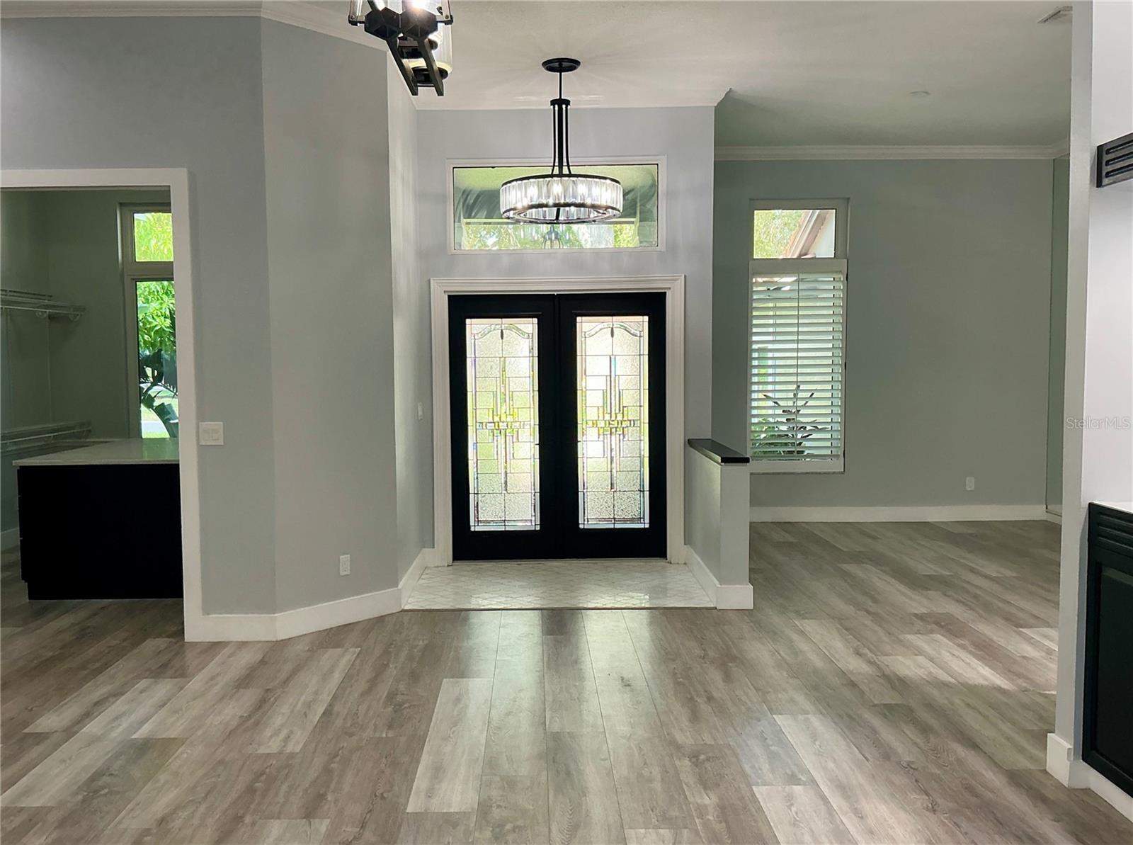 126 OLD OAK CIR — photo 9