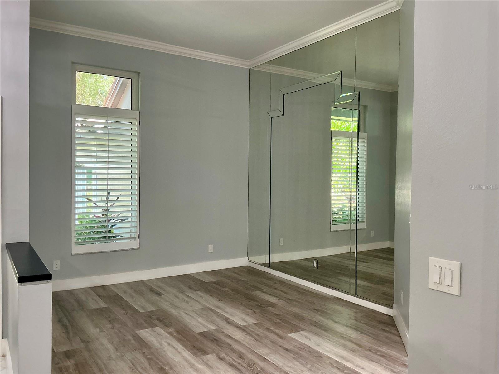 126 OLD OAK CIR — photo 13