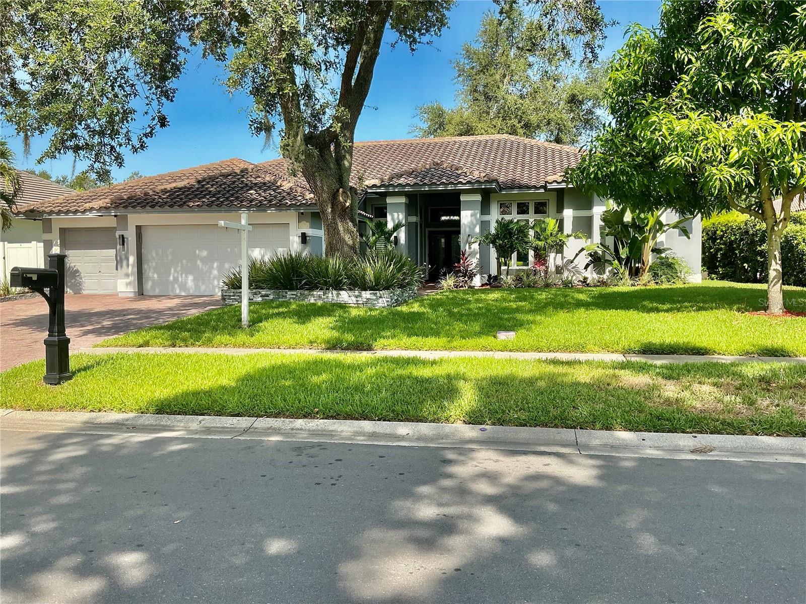 126 OLD OAK CIR — photo 84