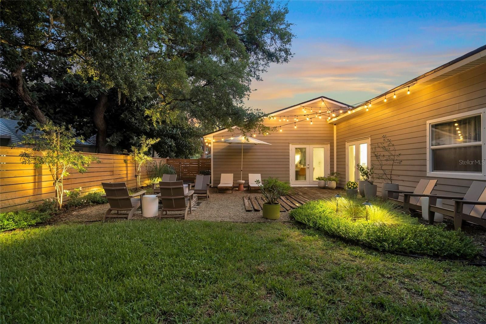 319 BEARDED OAKS CIR — photo 48