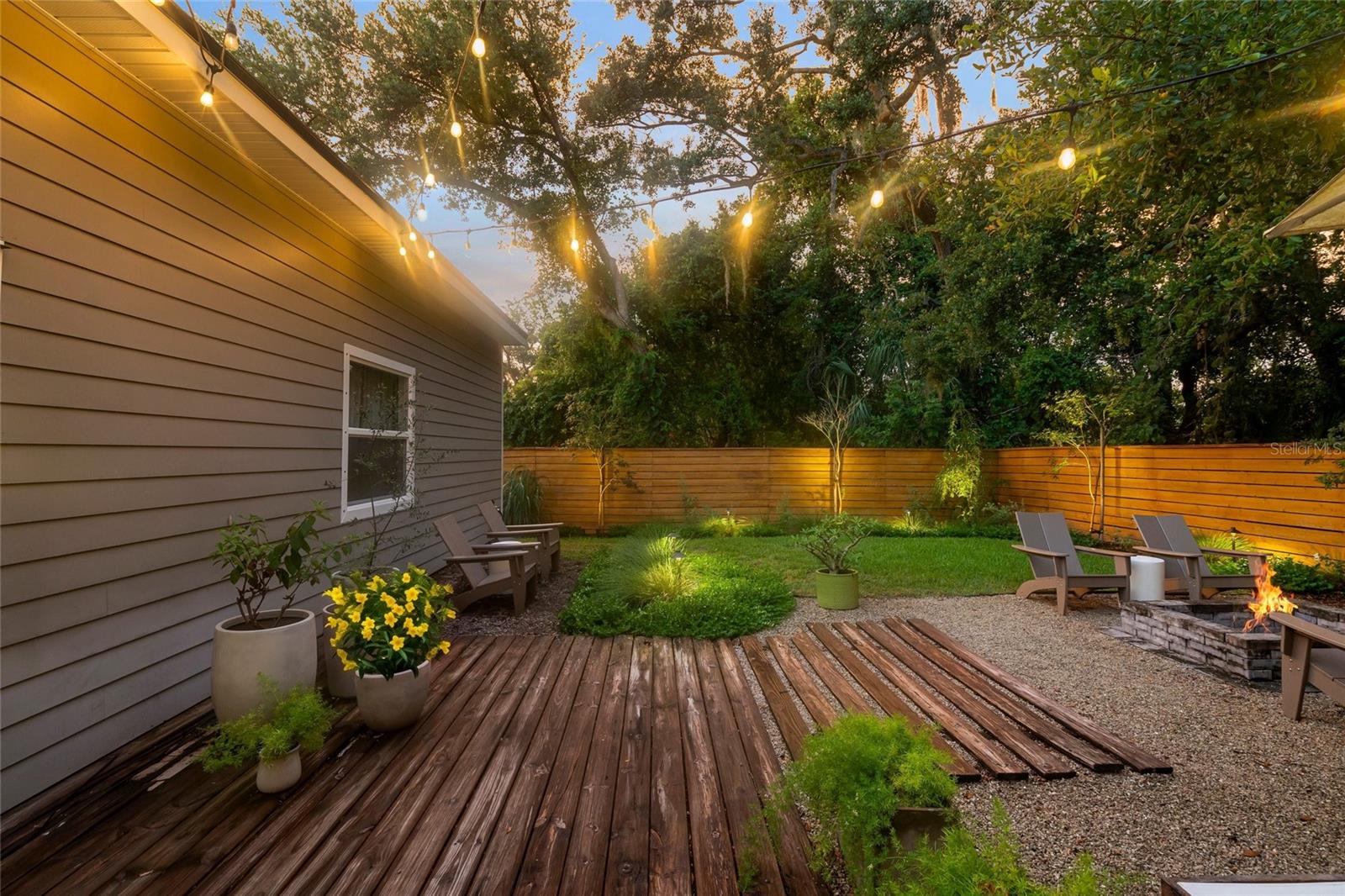 319 BEARDED OAKS CIR — photo 45