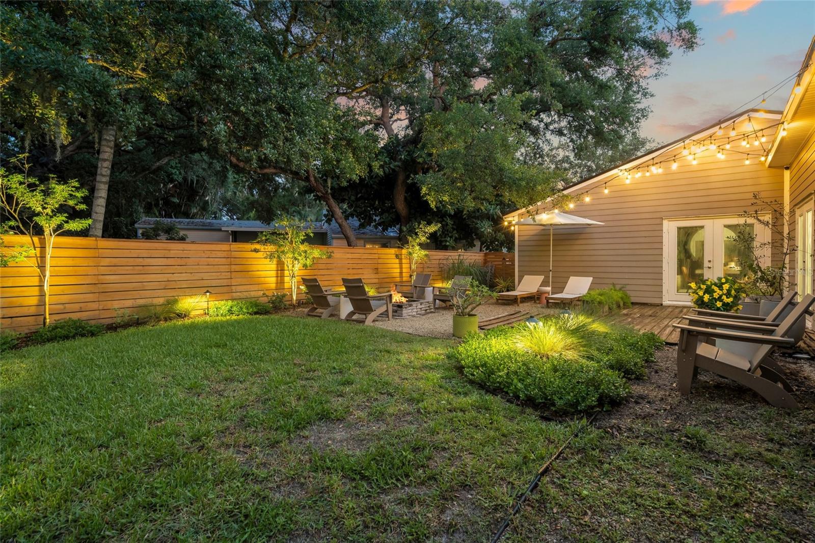 319 BEARDED OAKS CIR — photo 49