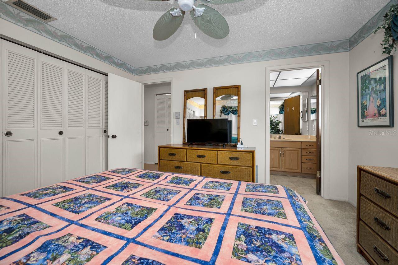 1614 DALE CIR N — photo 14