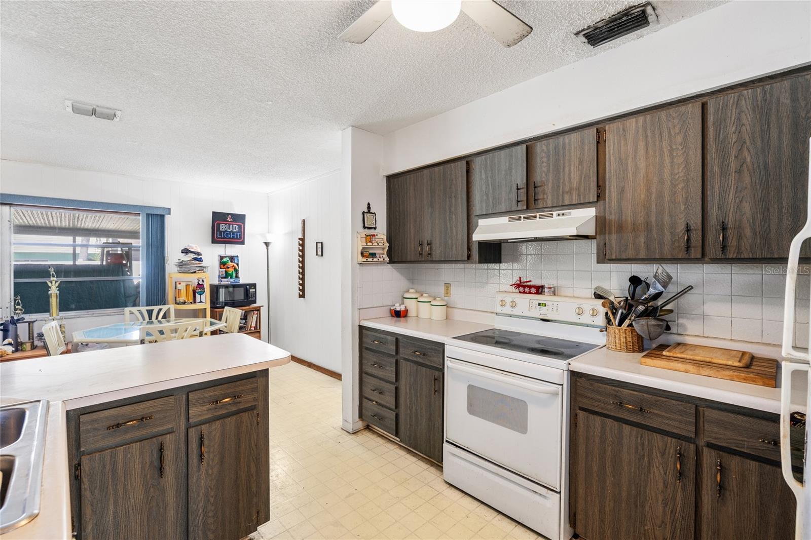 4709 TRAVERTINE DR — photo 8