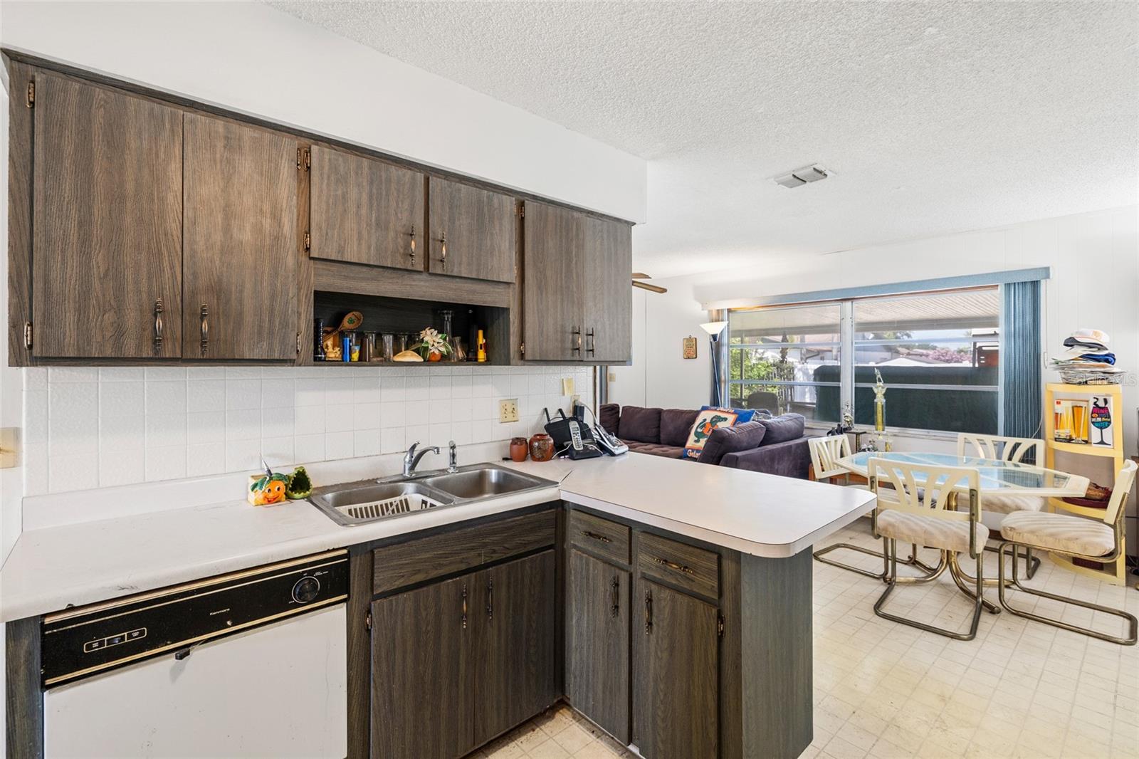 4709 TRAVERTINE DR — photo 9