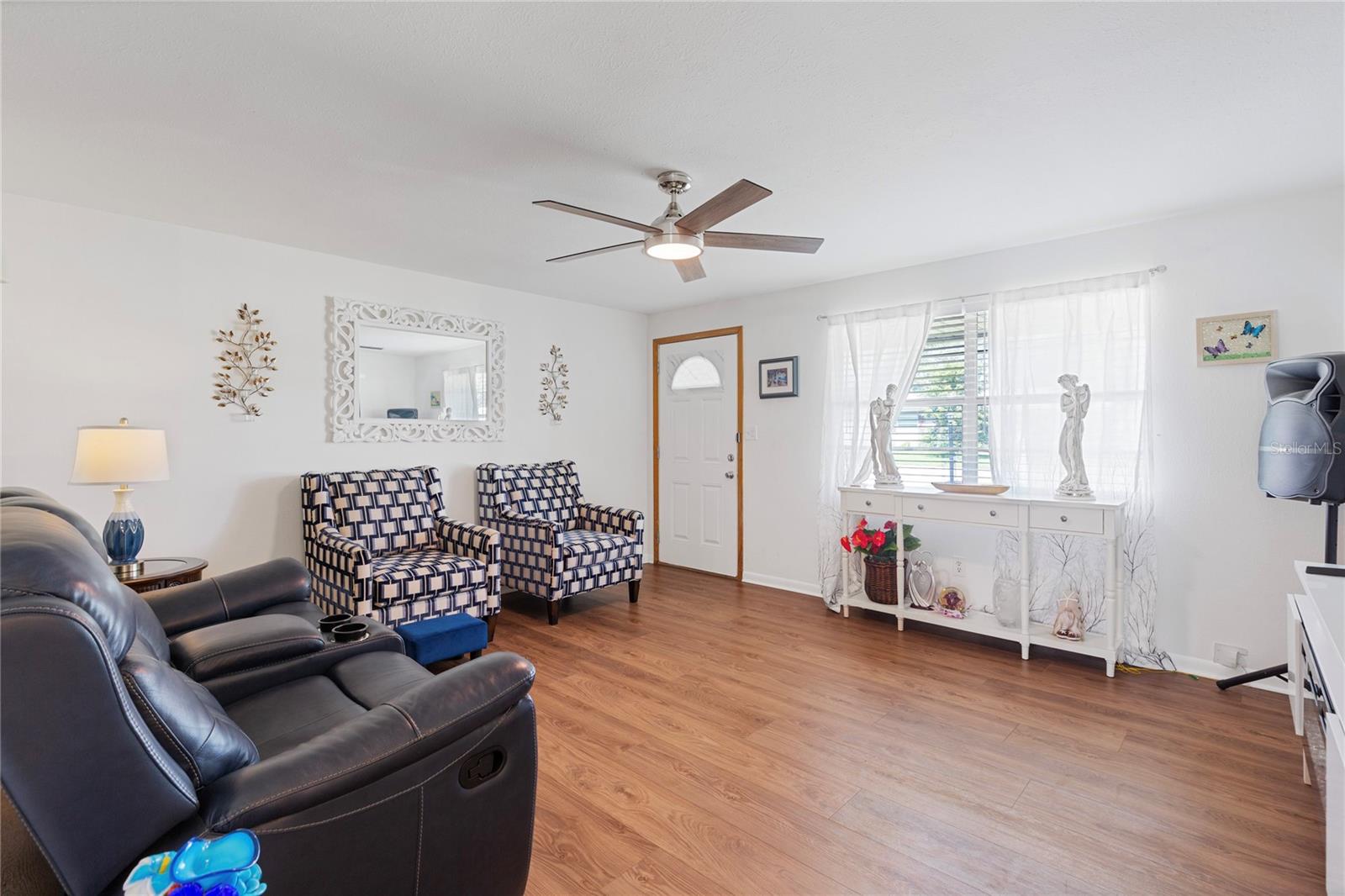 5906 CYPRESS ST — photo 3