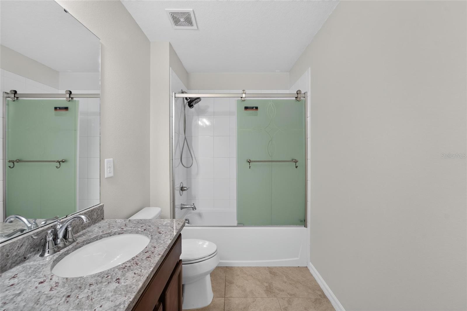 11628 LAKE LUCAYA DR — photo 33