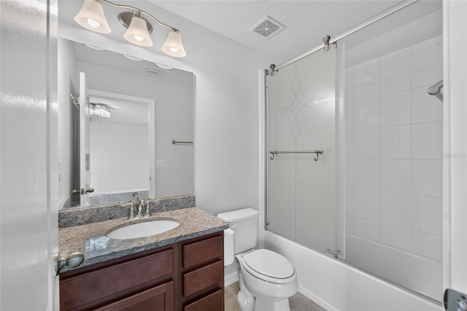 11628 LAKE LUCAYA DR — photo 32