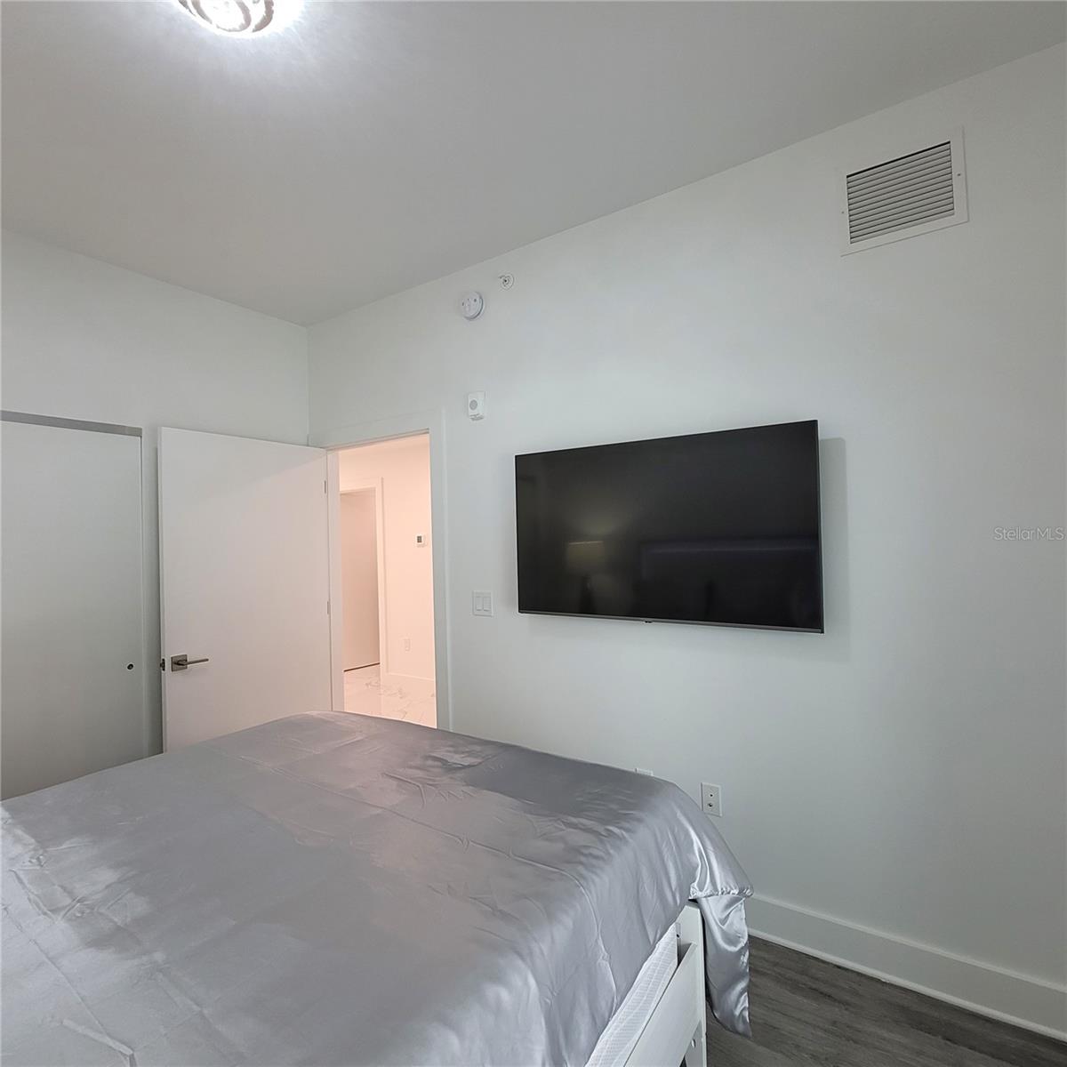 415 ISLAND WAY #206 — photo 22