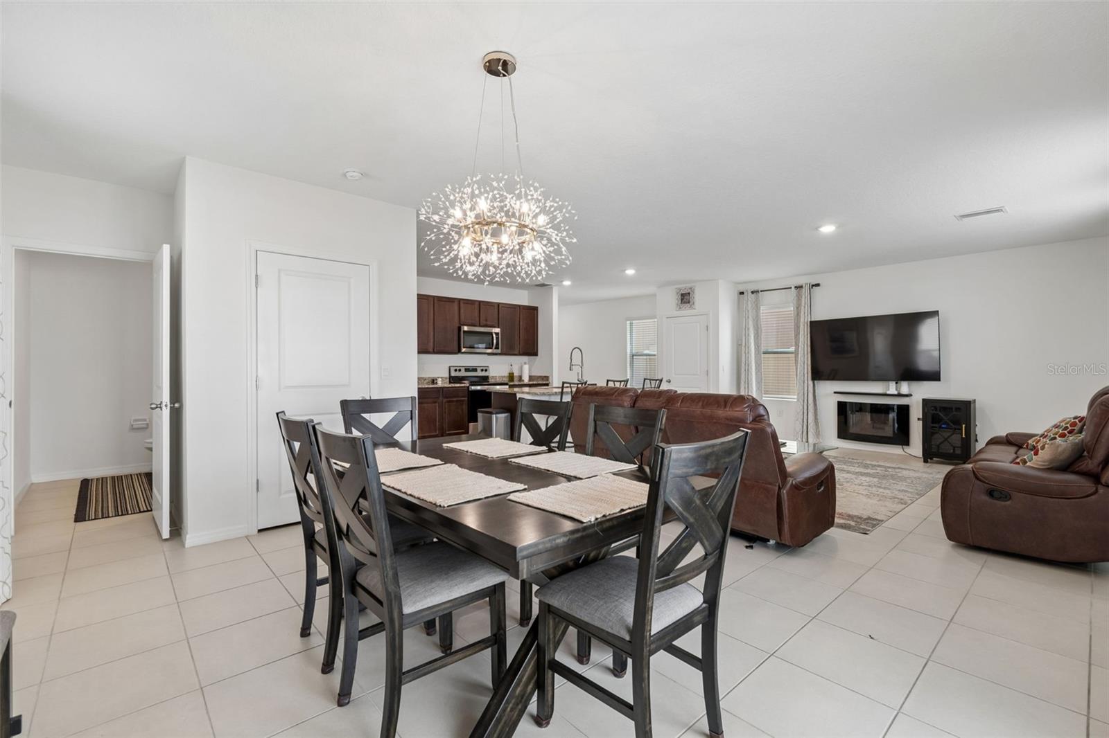 17053 OVAL RUM DR — photo 19
