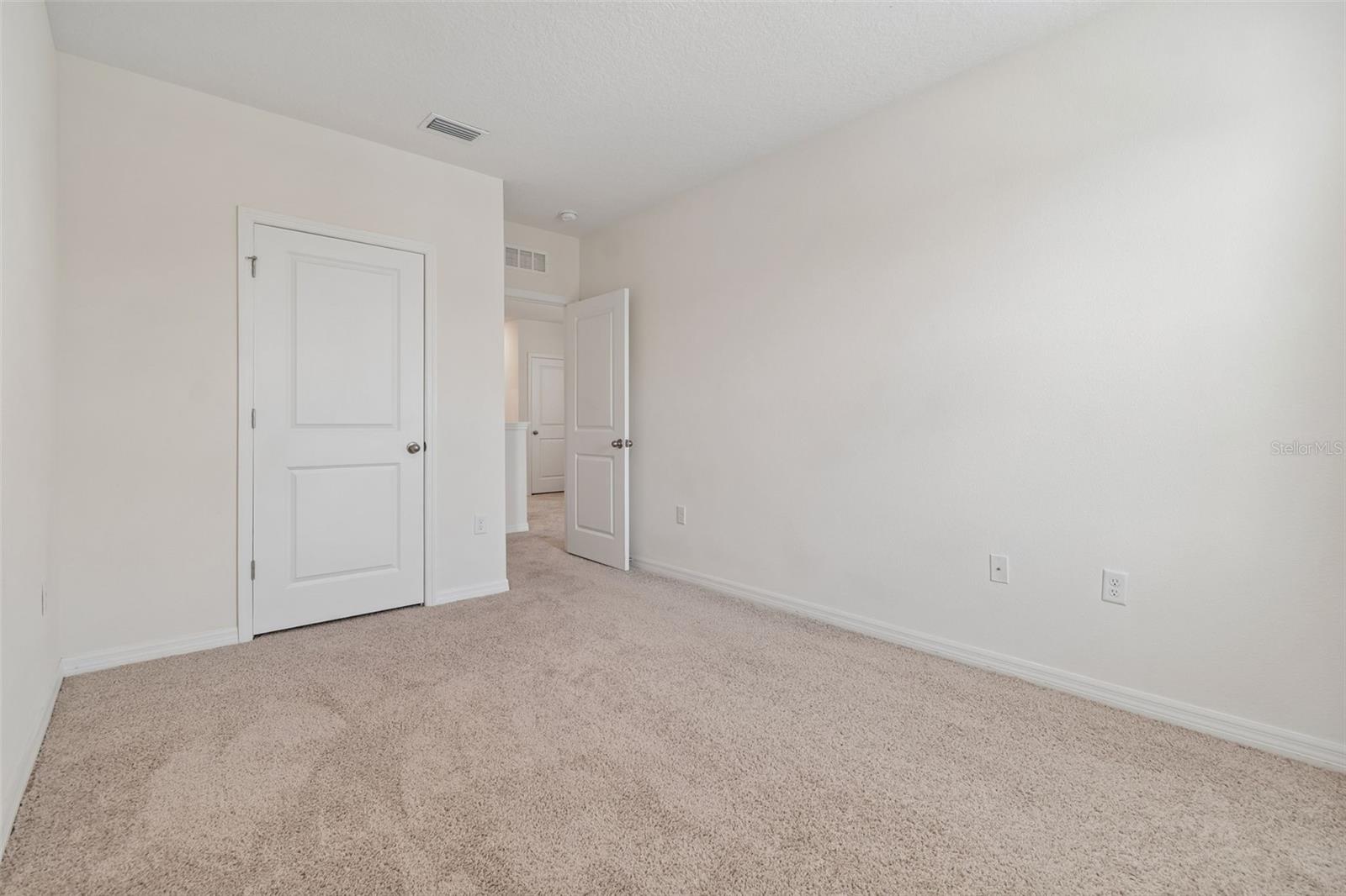 17053 OVAL RUM DR — photo 24