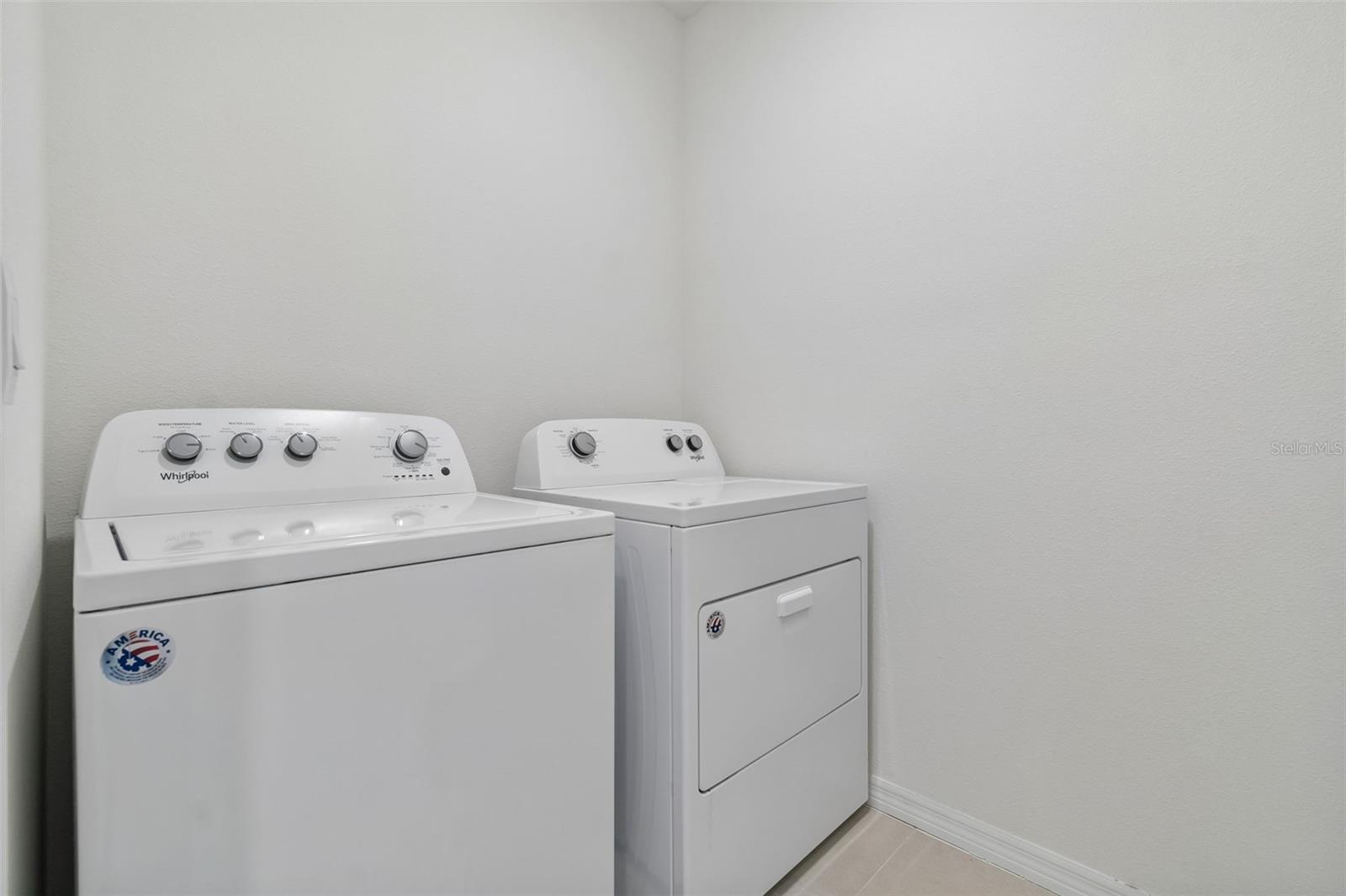 17053 OVAL RUM DR — photo 37