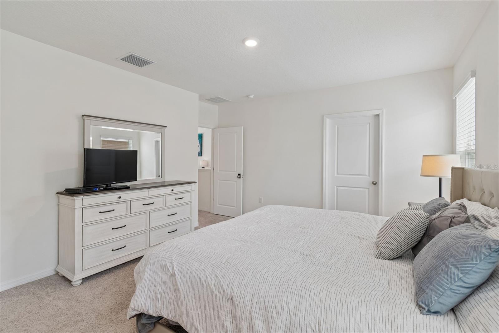 17053 OVAL RUM DR — photo 28