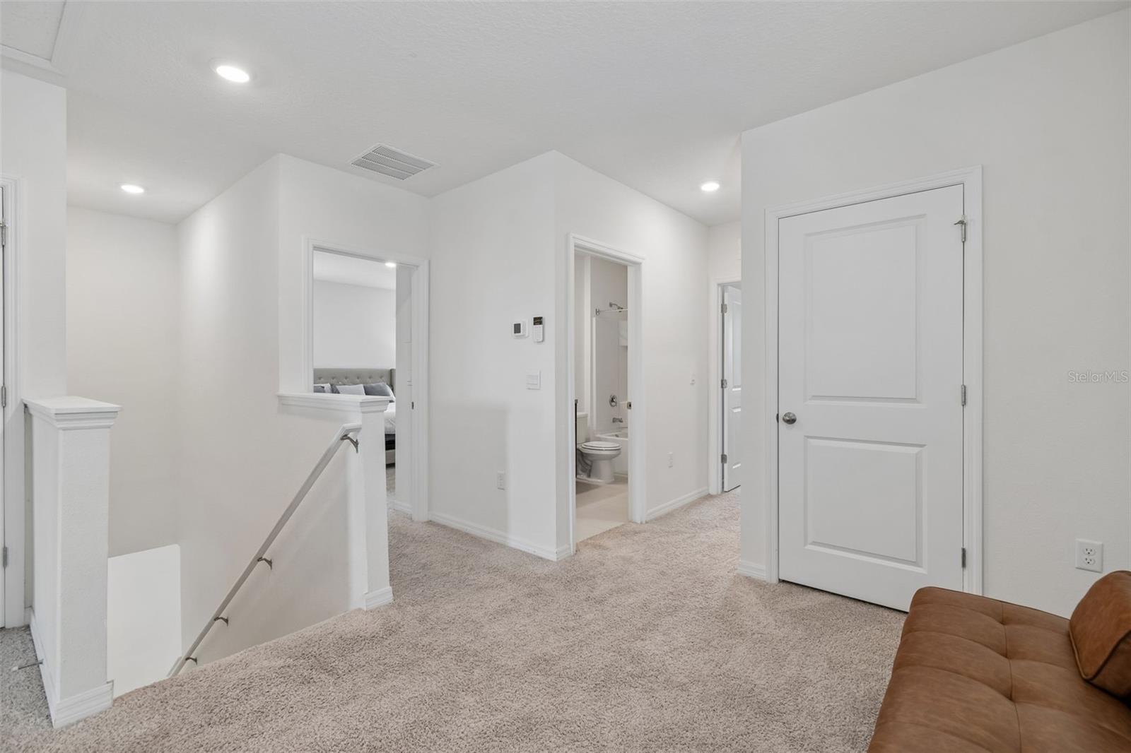 17053 OVAL RUM DR — photo 39