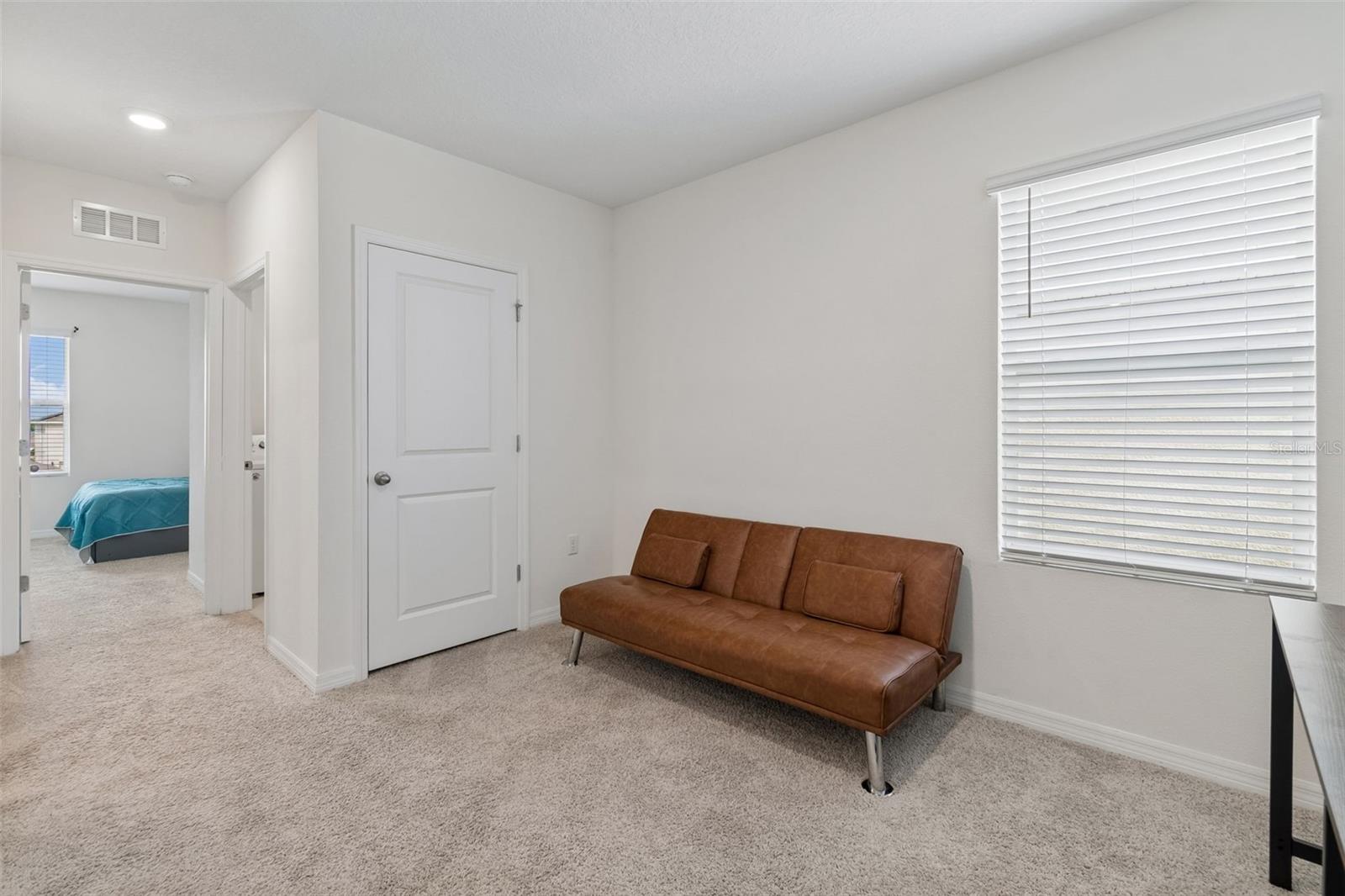 17053 OVAL RUM DR — photo 38