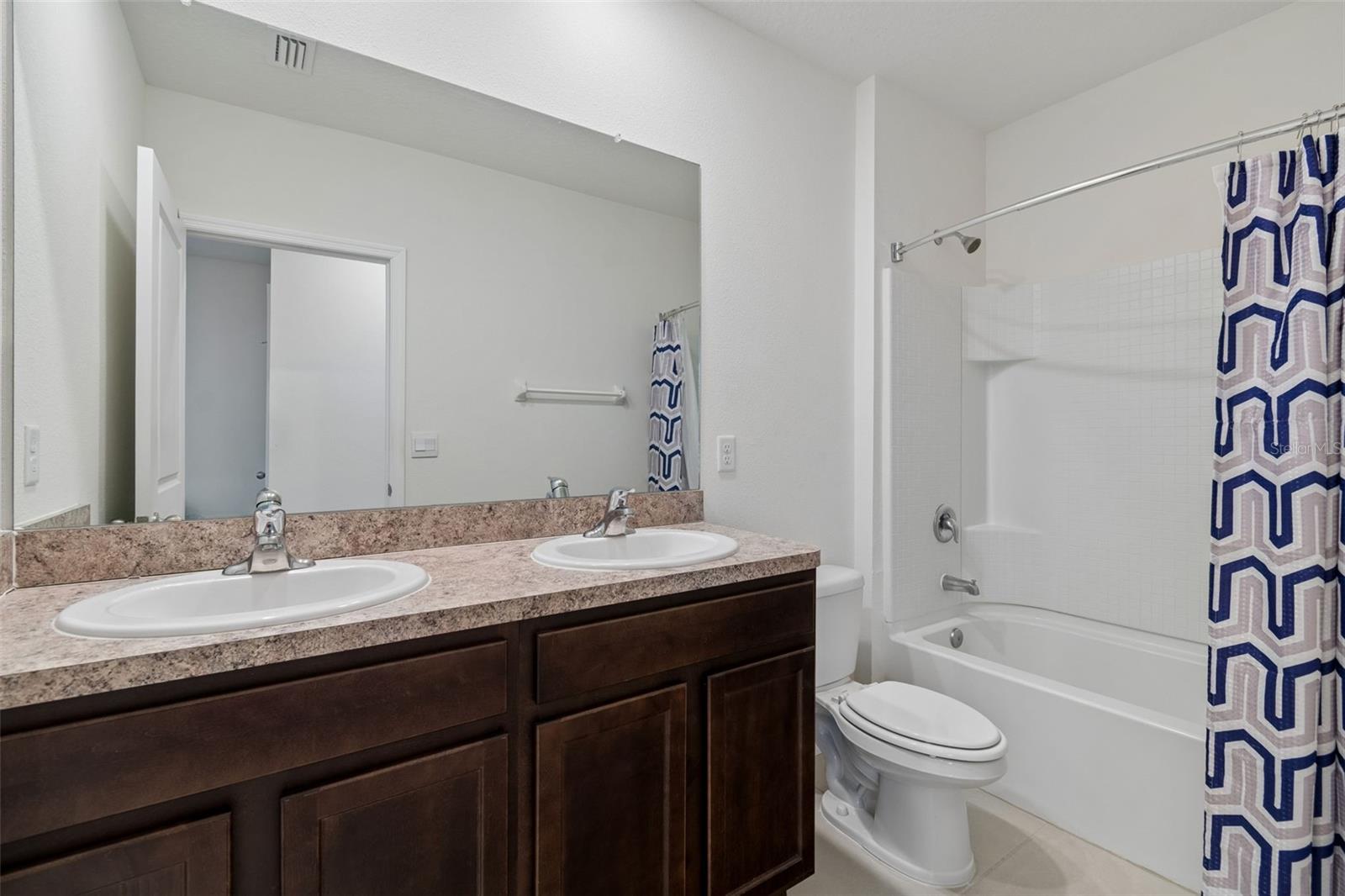 17053 OVAL RUM DR — photo 33