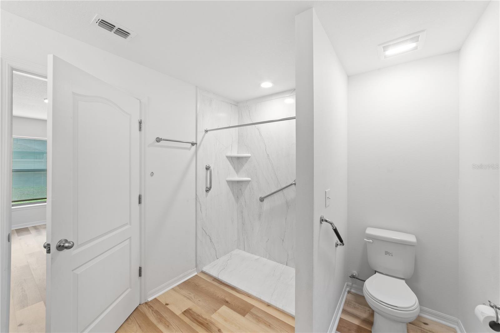 621 CHATHAM WALK DR — photo 22