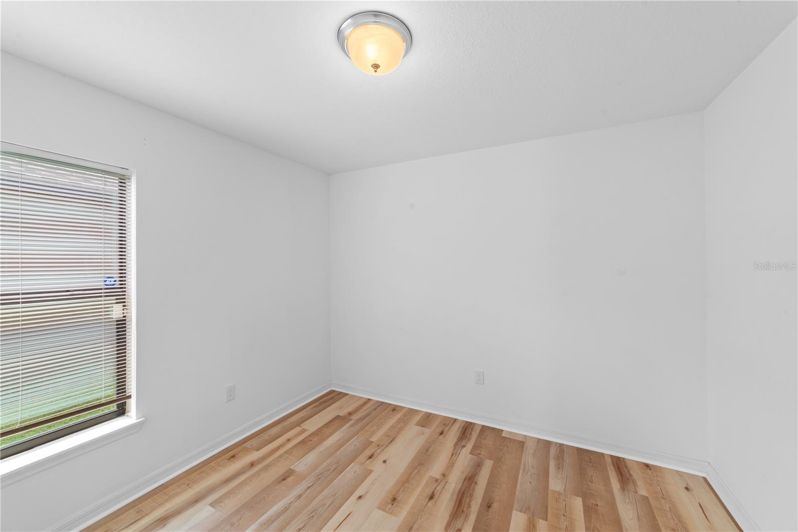 621 CHATHAM WALK DR — photo 28