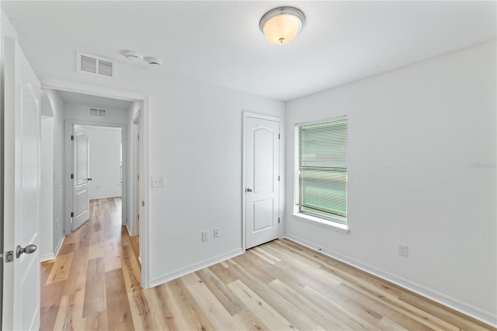 621 CHATHAM WALK DR — photo 27