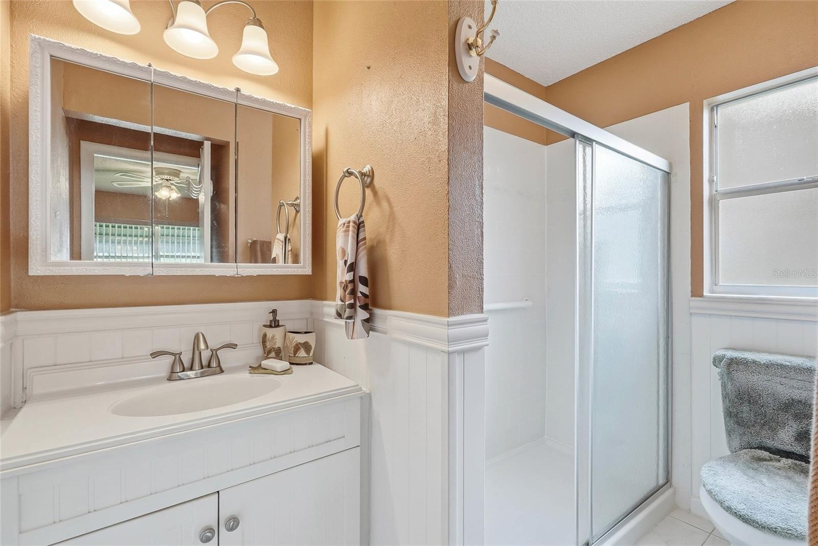 5049 SHERRY LN — photo 12