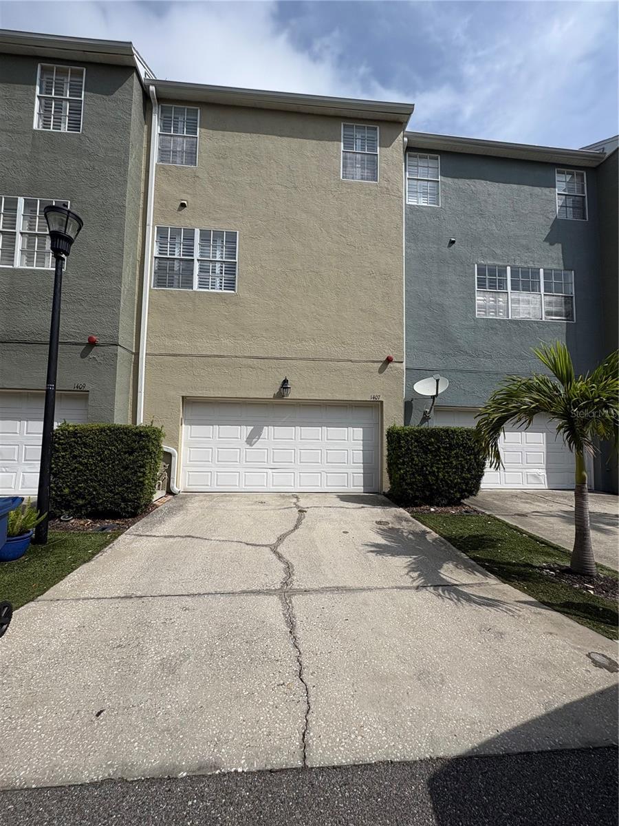 1407 HARBOUR WALK RD — photo 29