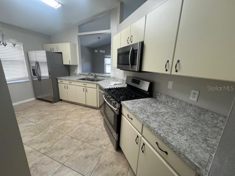 30936 BURLEIGH DR — photo 26