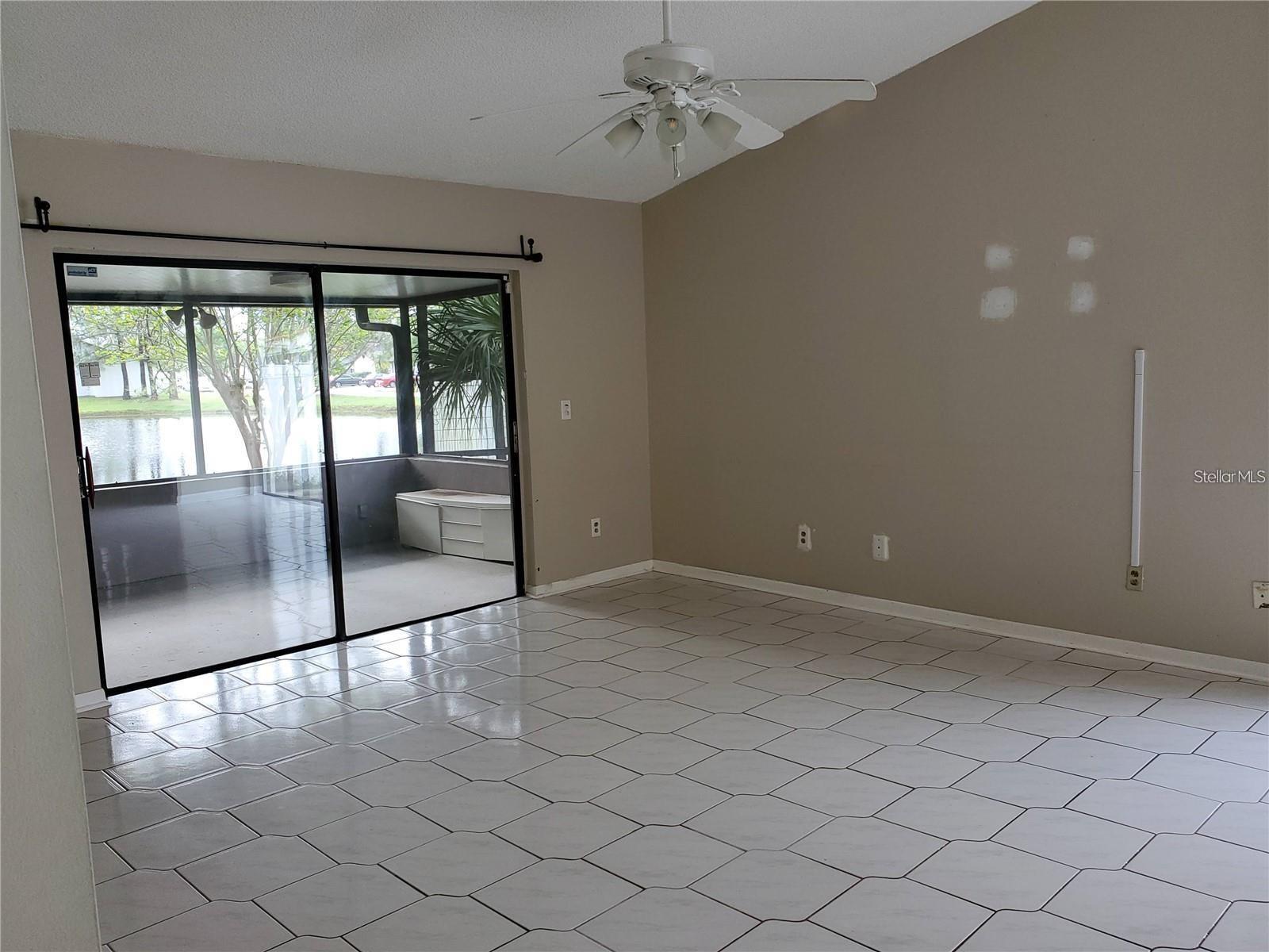 11301 DAREWOOD PL — photo 5